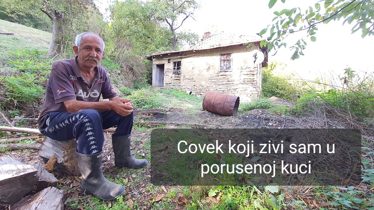 Covek koji zivi sam u porusenoj kuci