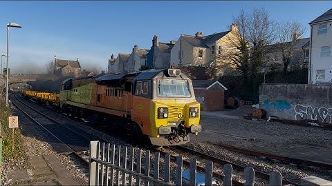 A Smokey Colas Class 70 passes through Keyham Station - 03/03/25 #class70 #colasrail #trainspotting