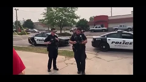 VIDEO: (WARNING-PROFANITY) Nick Tilsen interrupts traffic stop