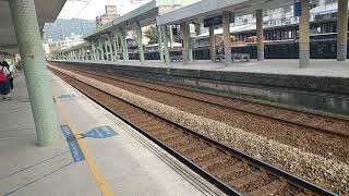 8773次試運轉的PPE1064豬頭+一節PPP親子車廂+十一節PP車廂+PPE1045豬頭PP自強號