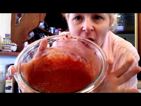 Homemade Ketchup!! Quick, Easy, No Cooking!