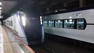 [MHあり！]E353系 S109編成 S207編成 特急あずさ49号松本行がMHを鳴らしながら立川駅6番線に入線するシーン