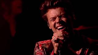 Harry Styles performs 'Sweet Creature' | Live at Manchester 2017