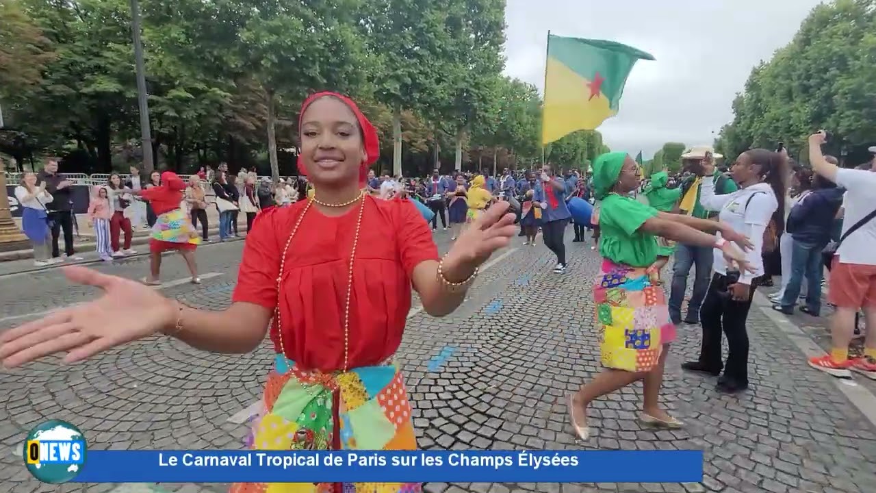 le carnaval Tropical de Paris sur les Champs Élysées