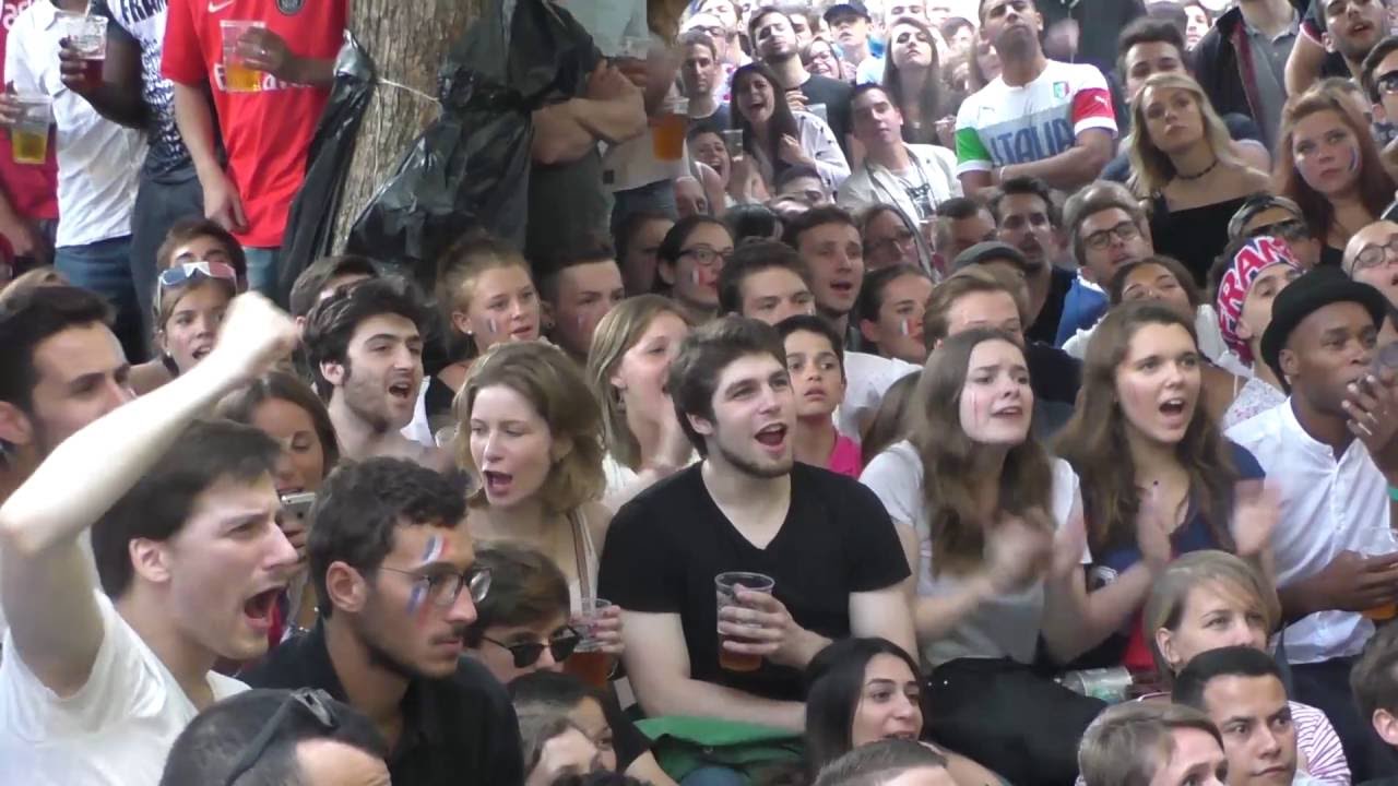 Ambiance FOOT - YouTube