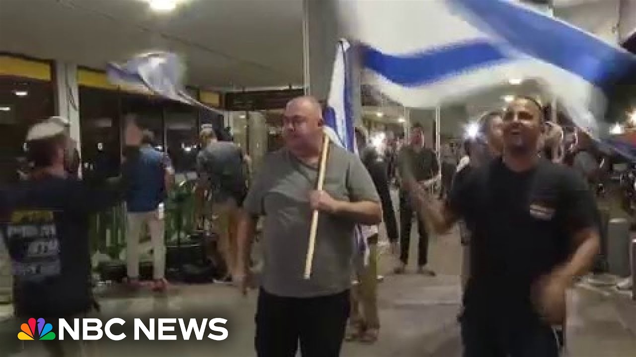 Passengers on diverted plane arrive in Tel Aviv