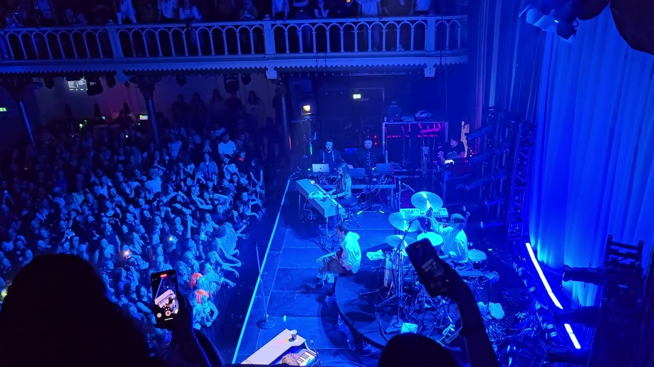 FINNEAS - Family Feud live at Paradiso Amsterdam 7/5/2025 (Billie also attended)