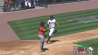 Mustelier Drives In Go-Ahead Run