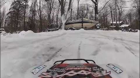GOPRO Hero 2 - Traxxas Slash Drifting/ Snow Edit - 2wd