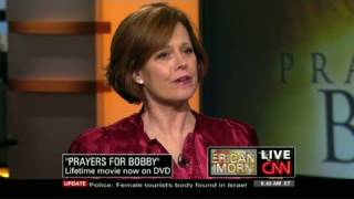 CNN: Sigourney Weaver tears up over movie role