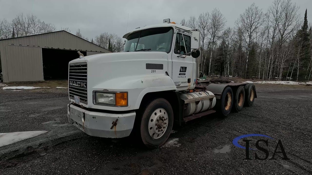 ビンテージトラック 2389 - 1996 Mack CH613 Day Cab Truck Tractor will be sold at