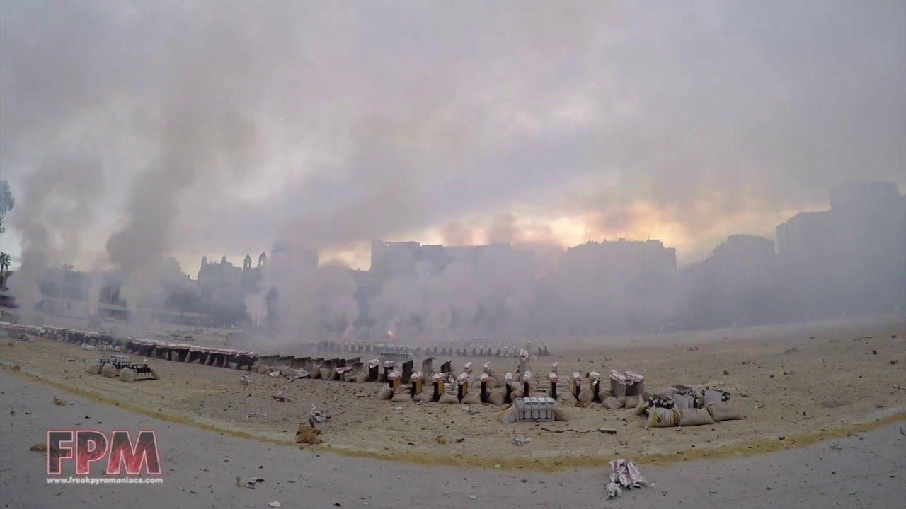 Fallas de Valencia 2015 - Mascletá Aerial - Pirotecnia Valenciana