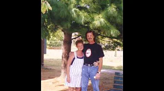 Randy Travis - Angels (Look in your Mothers Eyes) Randy Travis - Angels (Look in your Mothers Eyes)