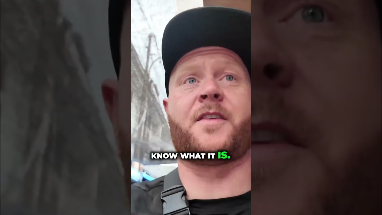 Unidentifiable street food and fishy secrets in Jakarta! 🤯