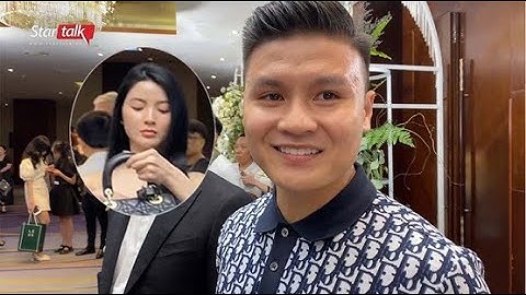 Quang Hải gặp trở ngại trong việc nắm tay bạn gái ở tiệc cưới Đức Chinh