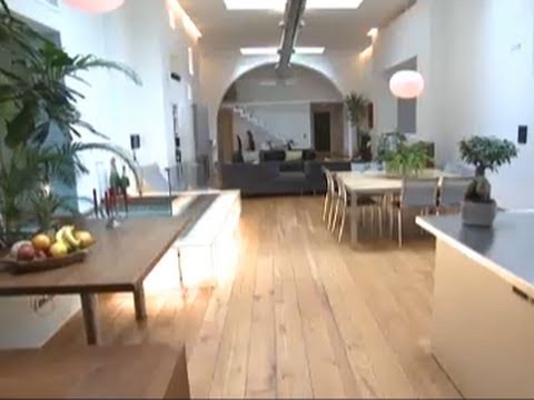 Trasformare una fabbrica in un loft Case ristrutturate moderne