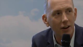 Simon Nelson, CEO Futurelearn at BETT Futures 2016