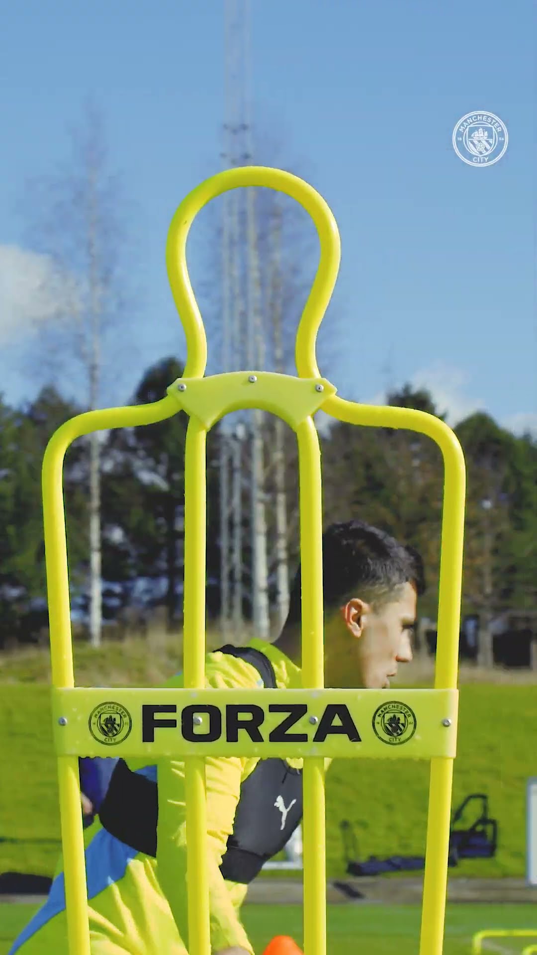 Rodri's recovery continues... ? #football #mancity #shorts #youtubeshorts #training