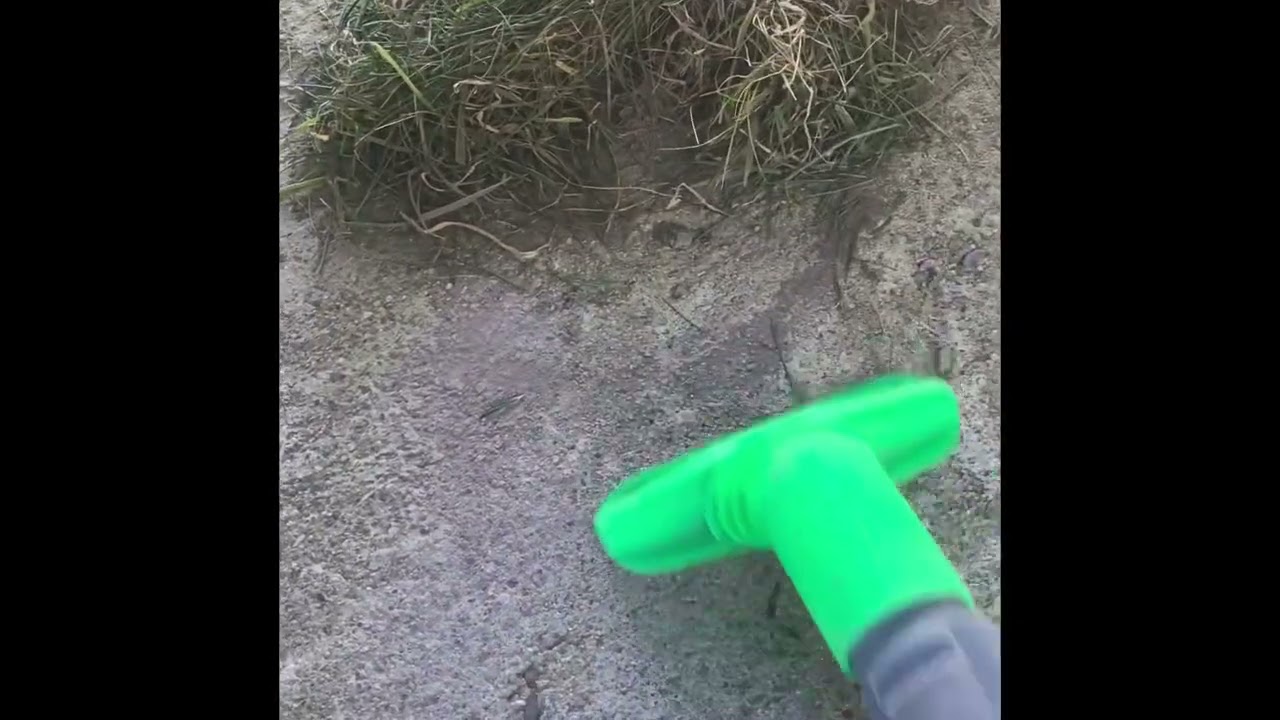 I always need a vacuum cleaner to clean the grass from the lawnmower