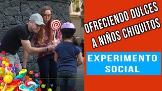 Experimento social// Ofreciendo dulces y juguetes a niños para llevarnoslos //  Mensajeros urbanos