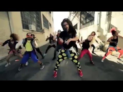 Zendaya's 1st Official Dance Video.mp4 - YouTube