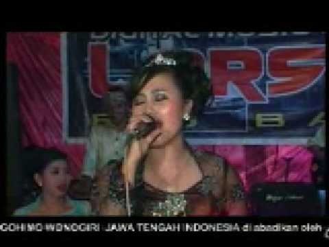 BULAN BERKACA DANGDUT ASLI