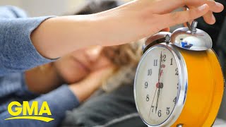 Battle over daylight saving as America falls back