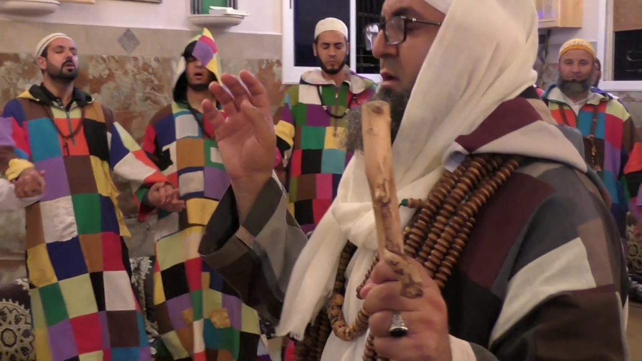 الحضرة الصوفية روعة - تصوير من داخل الحضرة الكركرية بالمغرب