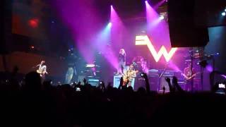 Weezer - You Gave Your Love to Me Softly (Roseland Ballroom, 12.18.2010)