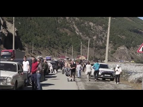 რუსეთის სამხედრო მობილიზაციას გამოქცეული მოქალაქეები კვლავ საქართველოს საზღვართან  დგანან რიგში