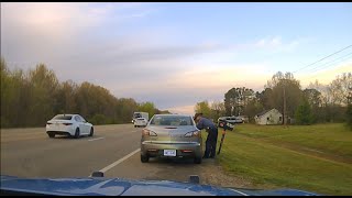 Arkansas State Police Traffic Stop -- Trooper calls insurance company, tells driver to call a ride!