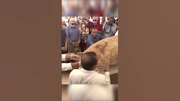 This Mummy Tomb Was Opened After Being Sealed For 2600 Years Egypt Mummy Pyramid 