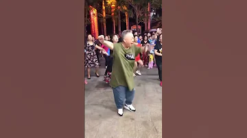 Asian women dancing to Endless Fashion