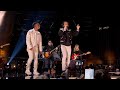 Capture de la vidéo Breland - Praise The Lord (Feat. Thomas Rhett) [Live At 2022 Acm Awards]