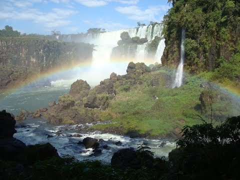 Video: Vodopády Iguazu, Argentína: Tam, Kde Romantika Prechádza Hlboko - Sieť Matador