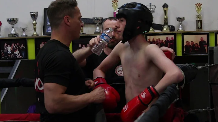 Tuff House | Harvey Keane vs Kyle Mallon