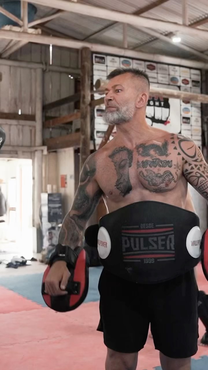 Respiração é crucial na luta! Bora trabalhar ? #muaythai