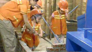 990615嘟嘟妹職業體驗任意城-體驗「建築師」-2.AVI