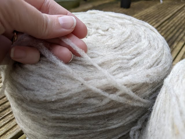 woollentwine fibrestudio podcast - How to Knit With Unspun Yarn