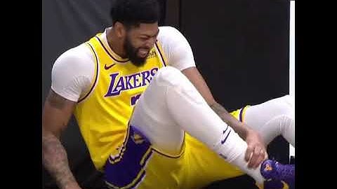 AD suffers back spasms in blowout loss to Clippers