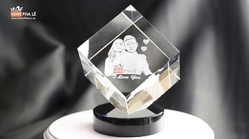 Chân dung pha lê 3D hình khối vuông - chân đế pha lê màu đen