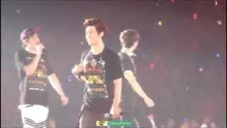 HD] Burning Love Taecyeon 택연 NICHKHUN 닉쿤 JUN-K focus 2PM OIDBOY