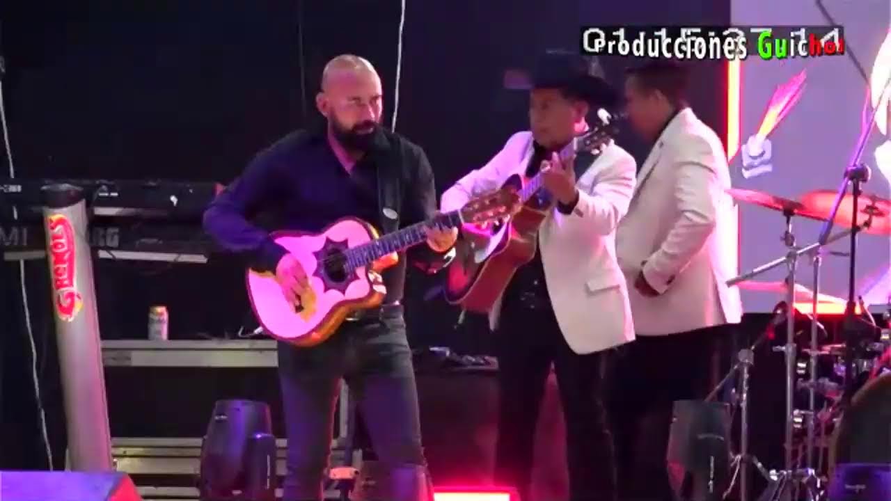 BAILE DE LOS GRANDES DE OAXACA EN SAN BERNARDO MIAHUATLAN OAXACA