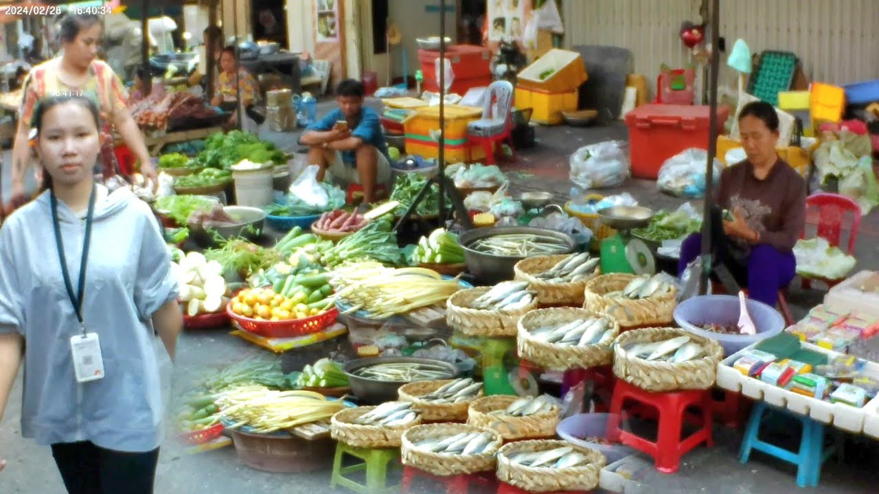 Cambodian street food 2024 Walking at Boeung Prolit Market exploring