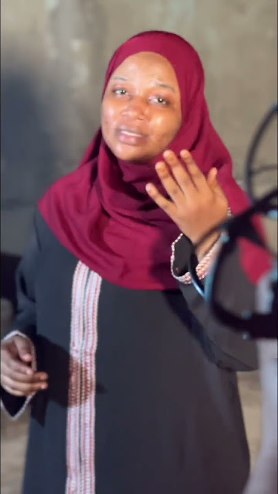 Hawa Gilka behind the scenes