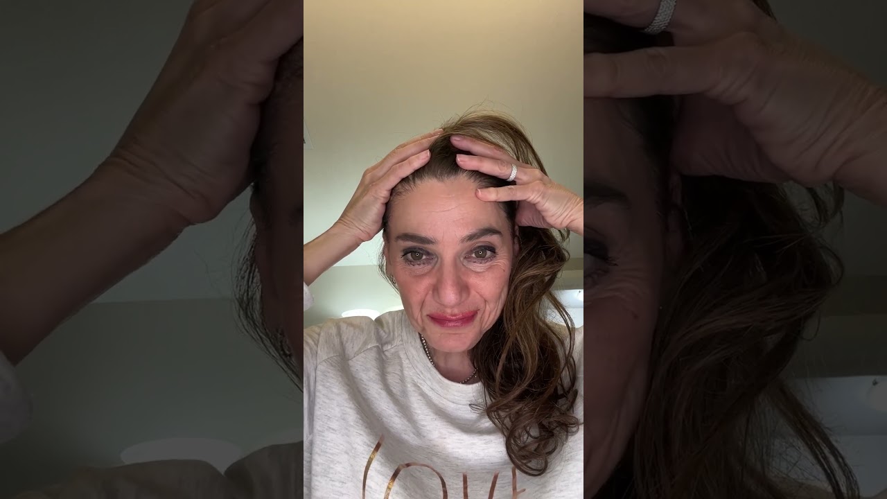 Wow with MAC Eye Kohl Eyeliner put little dots at the bottom of your lashes