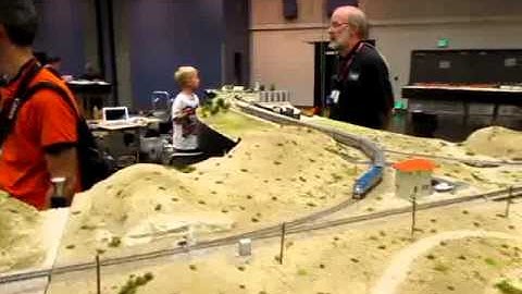 2011_07_09_Movie_FreemoN_Cade_running_Amtrak.flv