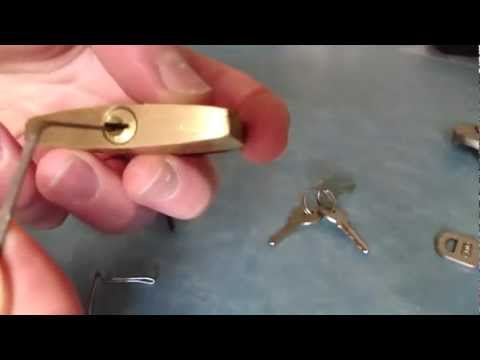 Comment crocheter un cadenas en 3 sec avec un trombone [TUTO]