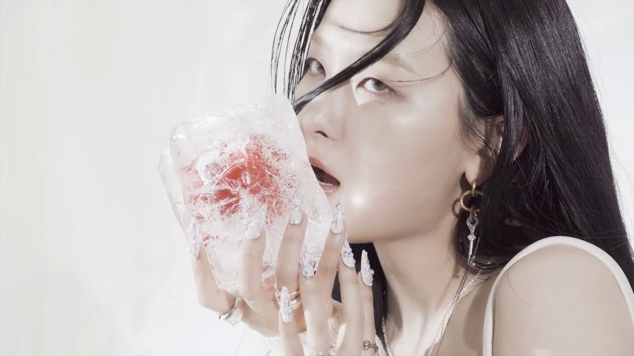 SEULGI 슬기 The 1st Mini Album '28 Reasons' Jacket Behind I 28 Reasons