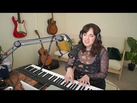 Kiki's Song - Mree (Live Cover)